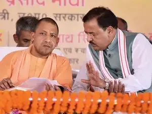 yogi adhithyanath with maurya